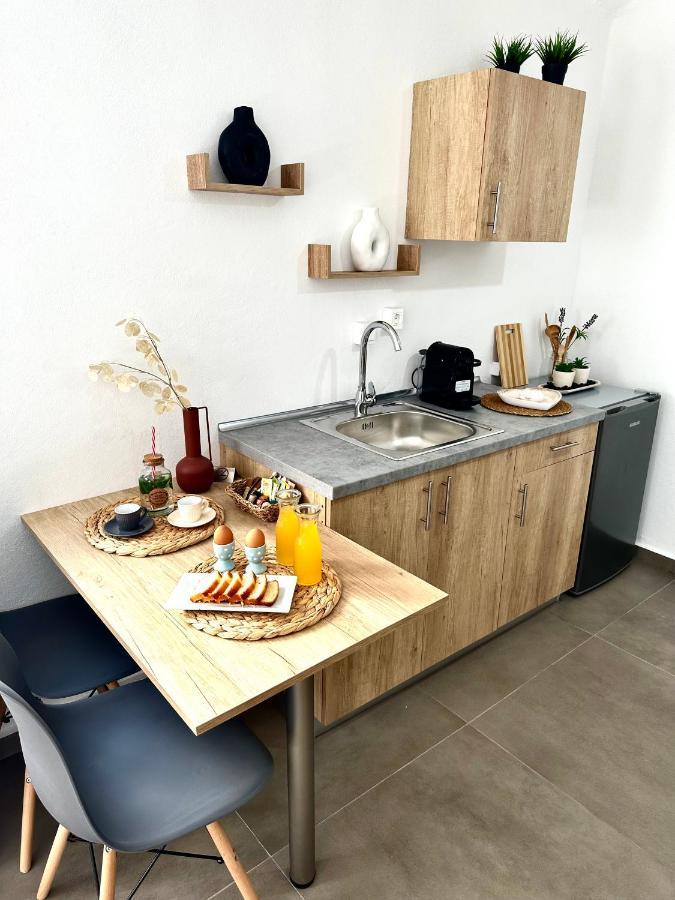 Aeron Suites Éxo Goniá 外观 照片